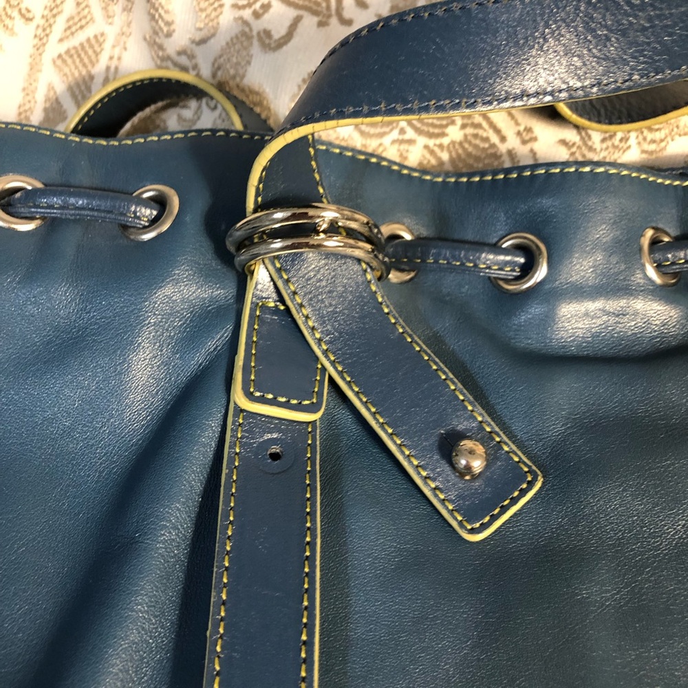 Kenneth Cole Blue Leather Carry-all Tote - Picture 5 of 10